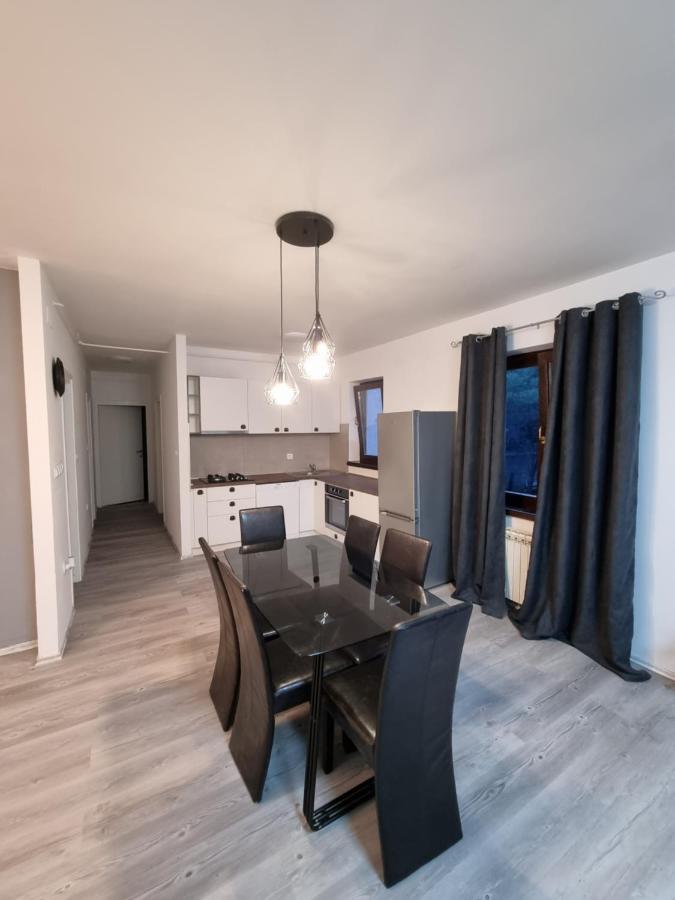 Maki Apartment Пула Екстериор снимка