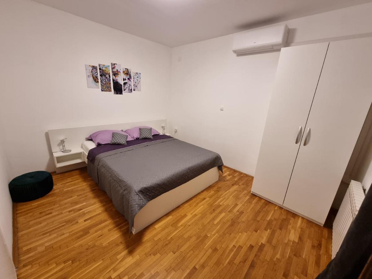 Maki Apartment Пула Екстериор снимка
